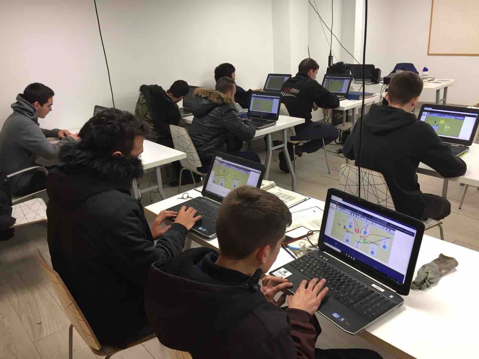 Simulador De Circuitos En L nea Para Educaci n STEM DCACLab Simulador De Circuitos En L nea Para Educaci n STEM DCACLab